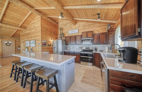Island Park Cabin | Henry's Lake Eagle Lodge+WIFI+ 20 m to Yellowstone