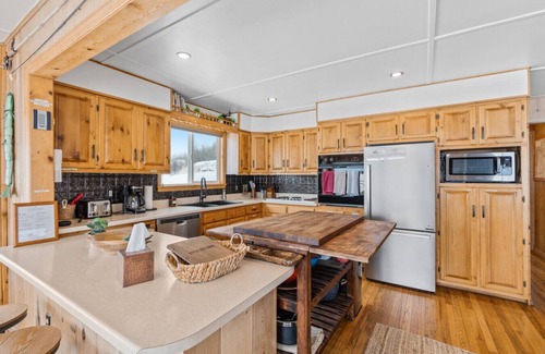 Island Park Cabin | Henry's Lake Views! Private Dock! Cozy Cabin!