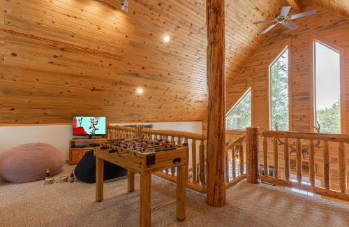 Island Park House | Henrys Post by KABINO Dog Friendly Foosball Fire Pit SmartTV WiFi
