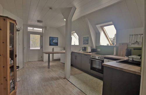 Tarp Apartment | Hensen: Apartment with covered terrace in the center of Tarp - Holiday apartment