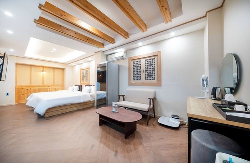 Seosan Hotel | Heo & Jang Hanok Hotel