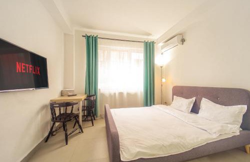 Arad Apartment | Hera's Modern Home