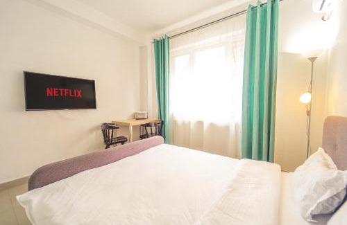 Arad Apartment | Hera's Modern Home