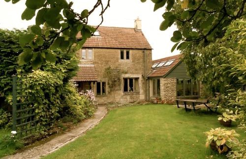Bradford-on-Avon Bed & Breakfast | Herb Cottage