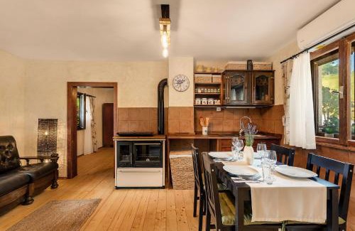 Bostanj House | Herbal Apartment Marjetka