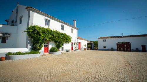 Viana do Alentejo Villa | Herdade dos Alfanges "THE BARN"