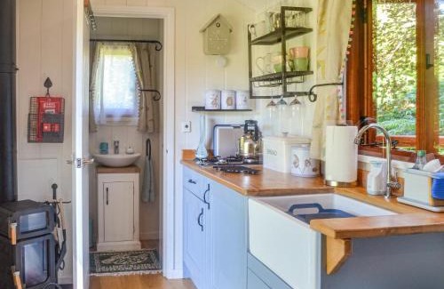 Llangadog House | Herdwick Hut Mountain Retreat