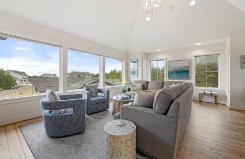 Long Beach House | Here Comes The Sun, Steps To The Beach