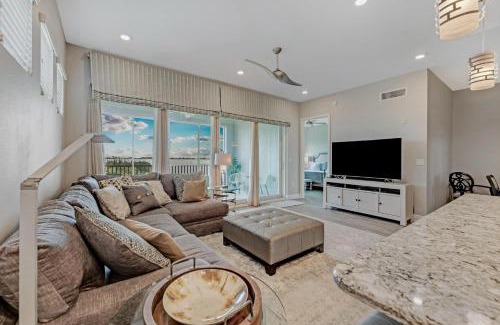 Whitney Beach House | Here Comes The Sun