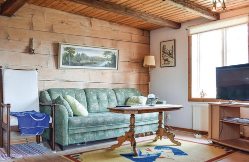 Gullaskruv House | Here you really live in the countryside, surrounded by forests and meadows in this cottage.
