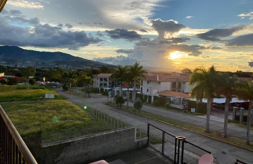 Heredia Apartment | *HEREDIA* |NEAR: AIRPORT & CONVENTION CENTER | 2B APT | NICE BALCONY