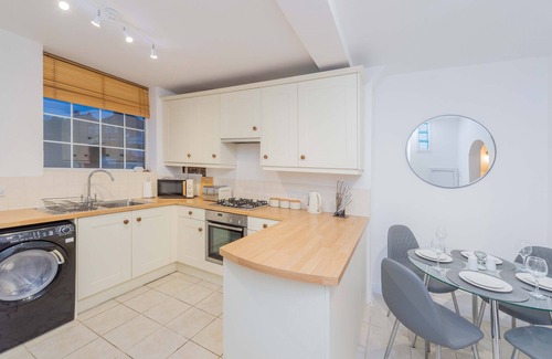 Meole Brace Apartment | Hereford Road Shrewsbury Cottage