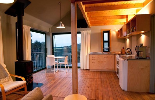 Dunedin Bed & Breakfast | Hereweka Garden Retreat
