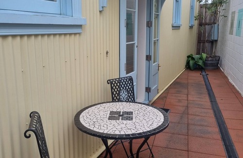 Coromandel Apartment | Heritage 1 Bedroom Apartment in the Heart of Coromandel Town.