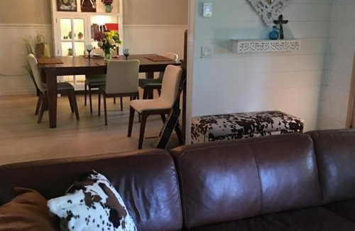 Salt Spring Island House | Heritage Farmhouse - Newly Renovated