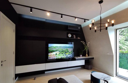 Donje Polje Apartment | Heritage Haven Luxurious Apartment in City Center