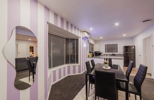 Christchurch House | Heritage House - Classic 3BR on Greenhurst Street