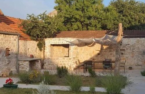 Cista Velika Villa | Heritage House Vrime - stone house with heated pool