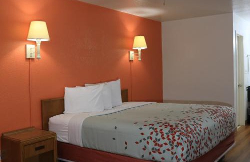 El Dorado Hotel | Heritage Inn & Suites