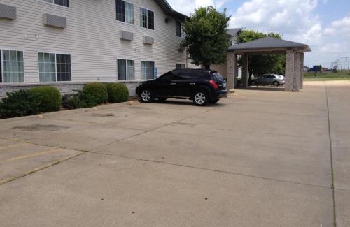 Ripley Hotel | Heritage Inn & Suites