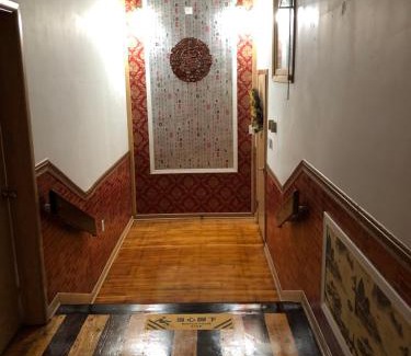 Gravelbourg Bed & Breakfast | Heritage Place Hotel