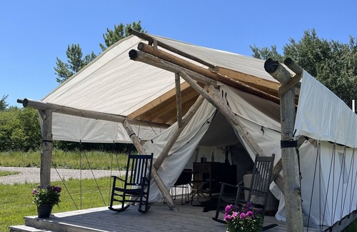 Bozeman Cabin | Heritage Ranch 'Bridger' Glamping Tent (7)