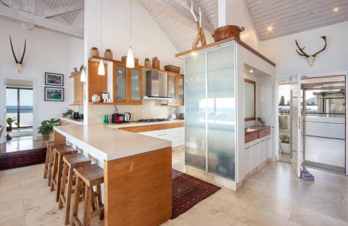 Hermanus City-Centre Apartment | Hermanus Luxury Penthouse