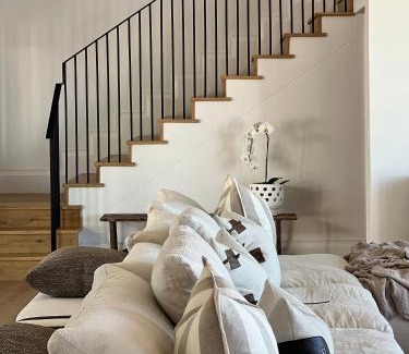 Kwaaiwater Villa | Hermanus Seafront Villa - Sophie's Rock