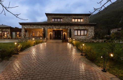 Sikyona Villa | HERMEA Grand Mountain Villa & Spa