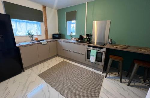 Loughborough House | Hermitage, 3 Bed entire House in Loughborough