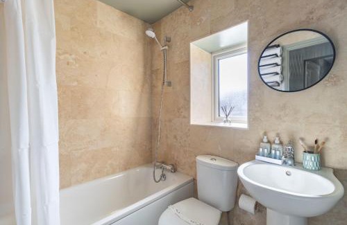 Cheltenham House | Hermitage Cottage