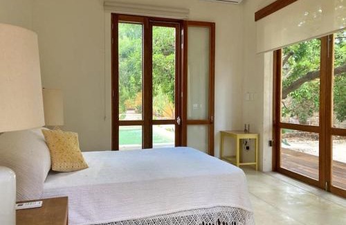 Barrio de Santiago House | Hermosa Casa Antigua con Piscina Tropical