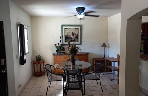 Hermosillo House | Hermosa casa cerca del hospital San Jose , ideal para Home Office , 2 Plantas , tres recamaras