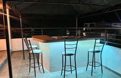 Tequesquitengo House | Hermosa casa con alberca y vista al lago