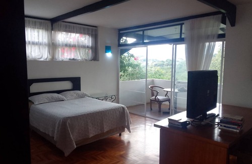 Santa Teresa House | Hermosa casa con maravillosas vistas de la naturaleza