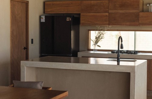 Canoas House | Hermosa casa con piscina frente al mar