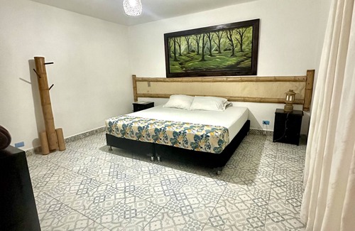 Medellin Hotel | Hermosa Habitacion Superior Doble En Santa Elena