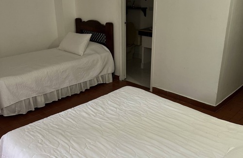 Alegrias Hotel | Hermosa Habitacion Triple Standar En eco Hotel la Casona