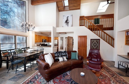 The Ranch House | Hermosa Haven | Red Cliff & Pond Views, Garage, Tennis