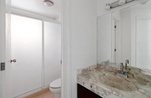 Desarrollo San Pablo Apartment | Hermosa Suite Alberca Áreas Verdes Blvd Bernardo Quintana 17D