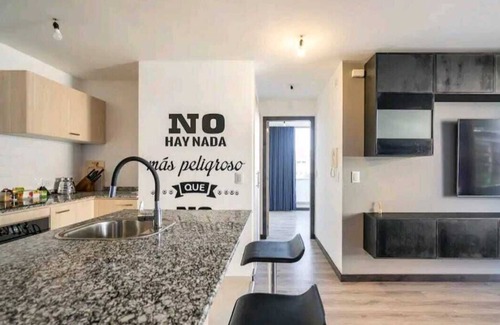 La Mariscal Apartment | Hermosa Suite - Mariscal Foch, A 5 MIN DEL Centro Historico