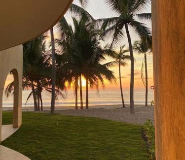 Ixtapa - Zihuatanejo Apartment | Hermosa villa a pie de playa