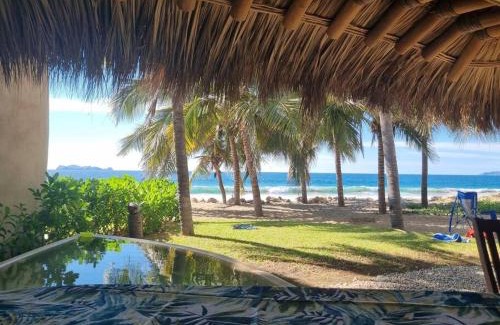 Ixtapa - Zihuatanejo Apartment | Hermosa villa a pie de playa