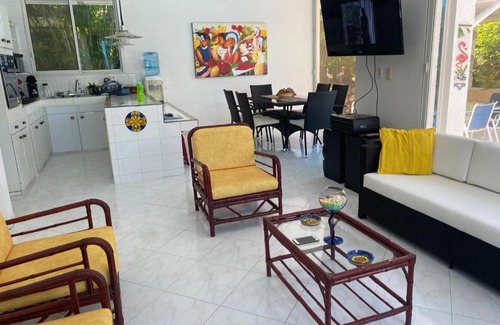 Girardot Villa | HERMOSA VILLA FAMILIAR CONDOMINIO CAMPESTRE EL PEÑON Piscina Privada Campo de Golf