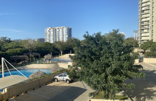Papare Condo | Hermosas piscinas, solo a 5 minutos del mar y salida directa a centro comercial.