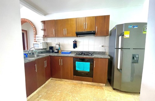 El Laguito Apartment | Hermoso Apartamento con Balcón y Vista al mar