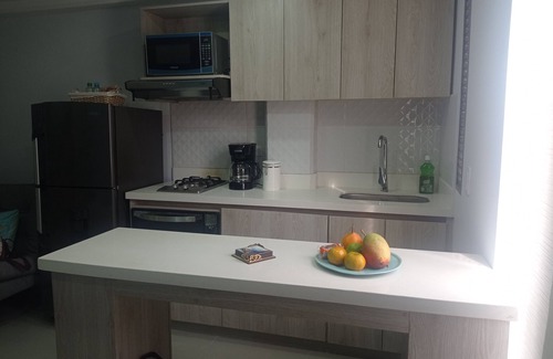 Bello Apartment | Hermoso Apartaestudio a 3 cuadras de la Estación Metro