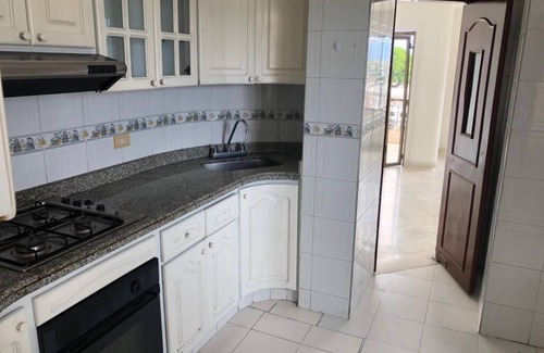 Neiva Apartment | Hermoso Apartamento Amplio 140 Mts2 con Terraza y Balcones. Parqueadero Privado