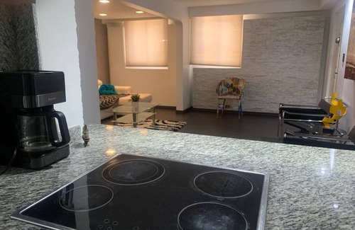 Lecheria Apartment | Hermoso Apartamento Vacacional en la zona más cotizada de Lecheria