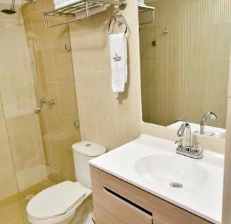 Pinchote Apartment | Hermoso Apto - C.C San Gil Plaza